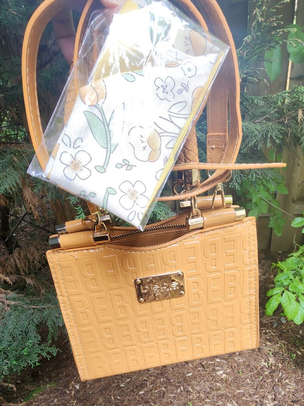*NWOT* BEBE Women's Small Caramel Patent dual handbag & crossbody purse - Picture 12 of 16